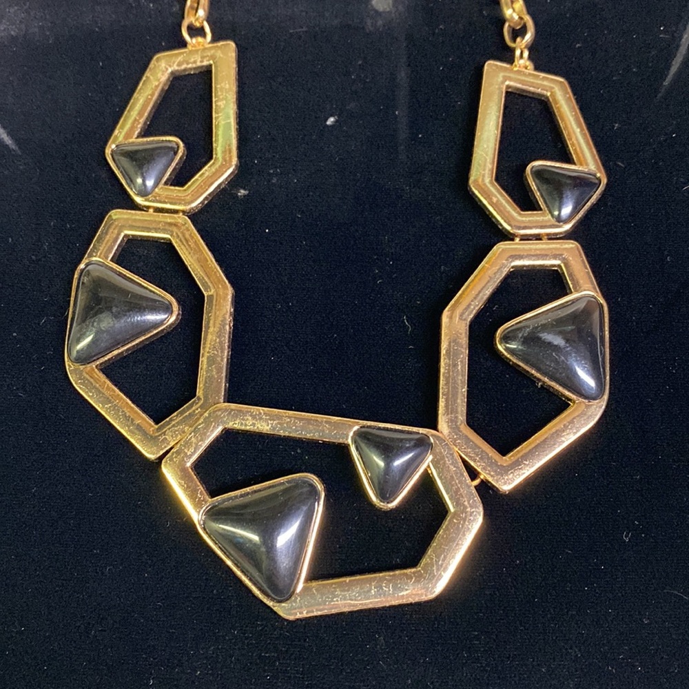 Gold and black stones necklace 3/10$ - Picture 2 of 6